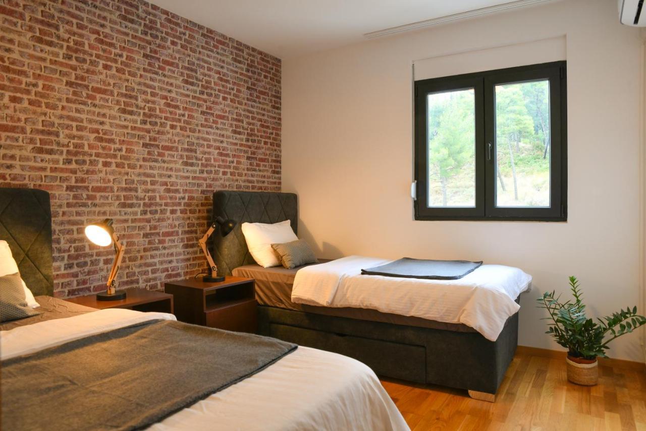 פודגוריצה Apartments At Ljubovic Hill Park מראה חיצוני תמונה